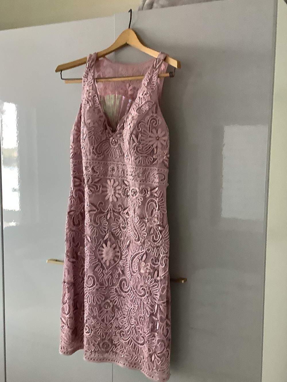 Sue Wong Sleeveless Lace Midi Dress in Dusty Rose